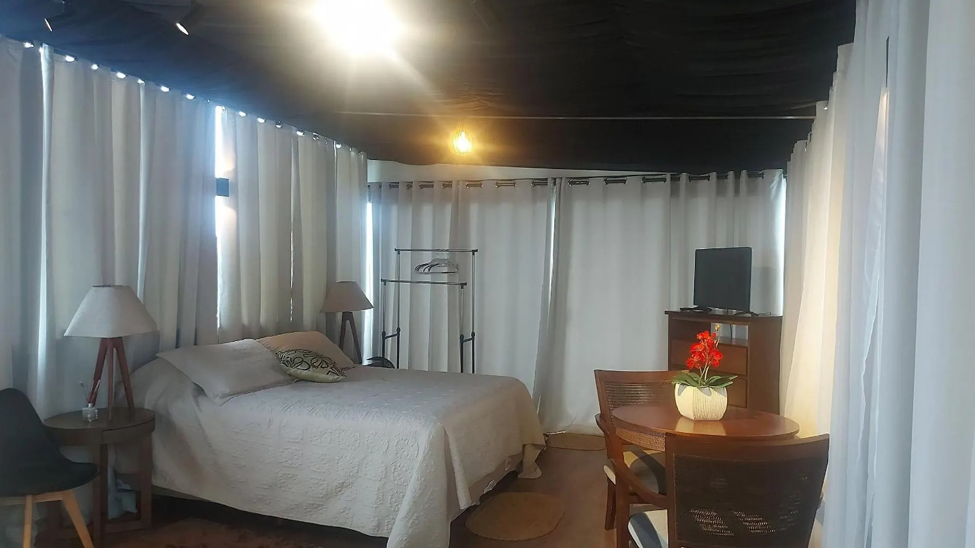The Writer'S House - Suites Residence Campos do Jordão