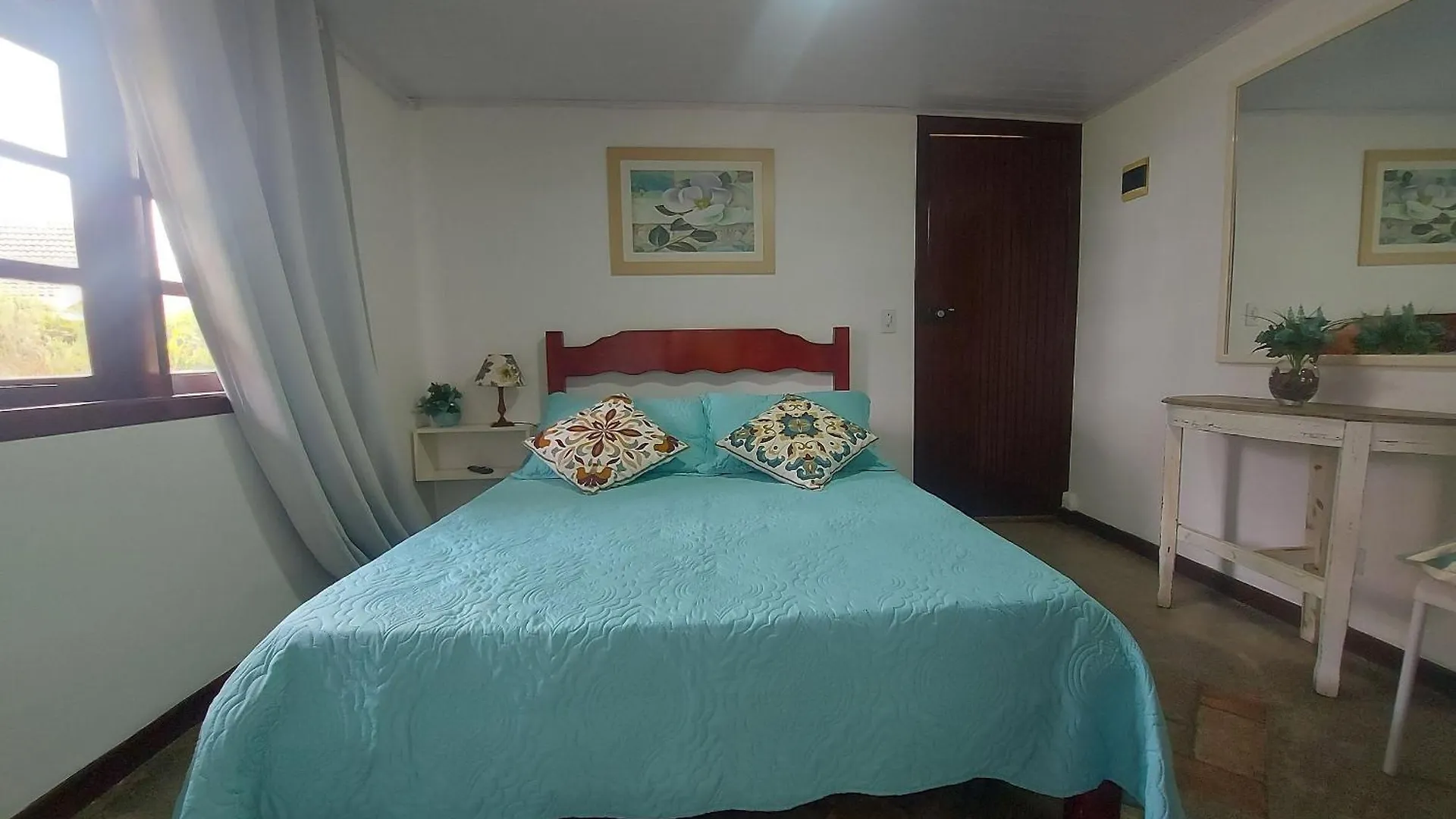 Hotel The Writer'S House - Suites Residence Campos do Jordao